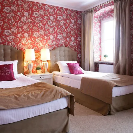 Hotel Dwor 3*
