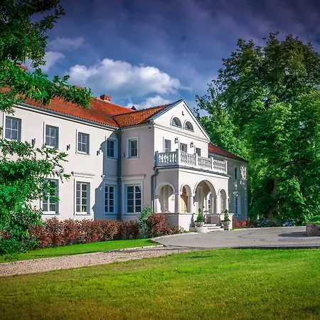 Dwor 3* Kaliszki